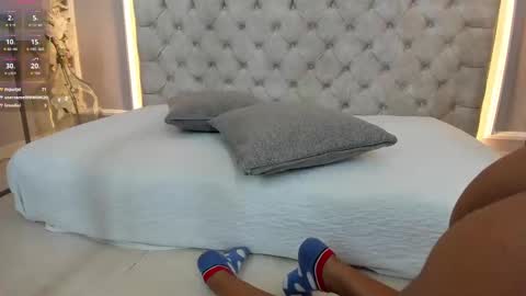 Snapshot of ellette_ chatting on September 14, 2025, 7:13 pm princess online show from September 14, 2025, 7:13 pm