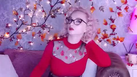 Elliana online show from September 14, 2025, 2:11 am