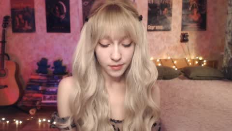 ellie_friendly online show from January 17, 2025, 12:53 am