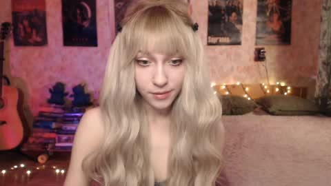 ellie_friendly online show from January 20, 2025, 12:15 am