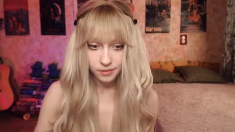 ellie_friendly online show from March 8, 2025, 12:33 am