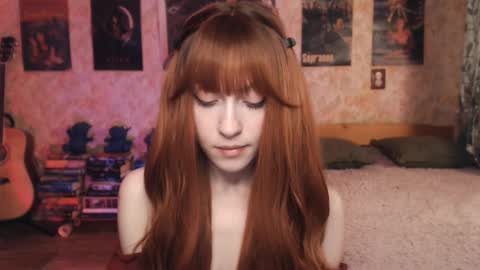 ellie_friendly online show from September 15, 2025, 1:11 pm