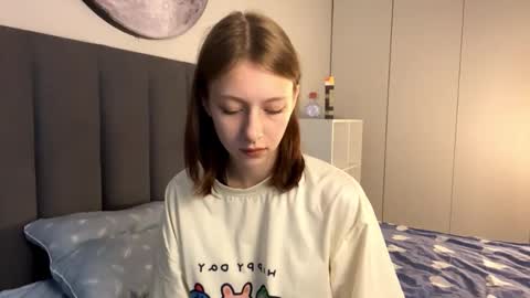 Ellie online show from September 23, 2025, 7:33 am