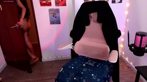  Ellie Jhonson  online show from May 5, 2026, 3:25 am