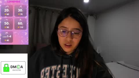 Snapshot of ellie_jones1 chatting on February 12, 2025, 3:29 am Ellie online show from February 12, 2025, 3:29 am