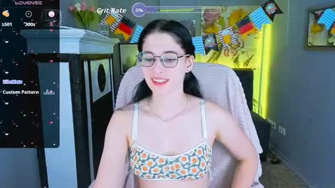 Snapshot of ellie_magic chatting on September 21, 2025, 11:56 am ellie_magic online show from September 21, 2025, 11:56 am