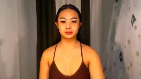 Snapshot of elliecummers chatting on December 16, 2025, 2:44 pm ellie online show from December 16, 2025, 2:44 pm