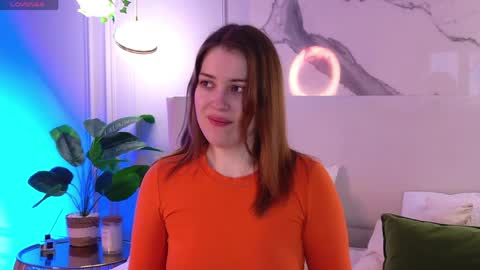 elliegarson__ online show from May 1, 2026, 5:06 pm