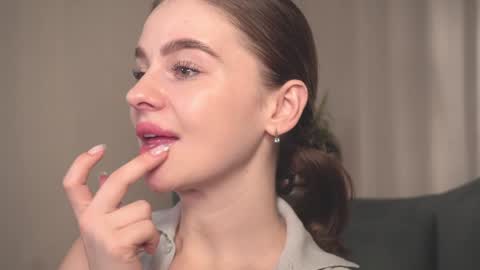 just Emily  online show from January 13, 2025, 12:35 pm