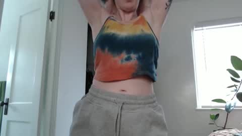 Snapshot of ellierowyn chatting on April 6, 2026, 6:42 pm Ellie Rowyn online show from April 6, 2026, 6:42 pm