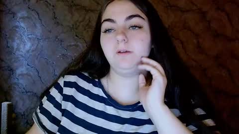 Ellie online show from October 18, 2025, 5:43 am