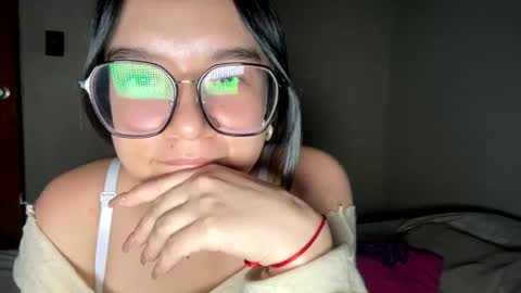 Snapshot of elliesweety chatting on July 27, 2026, 3:24 am elliesweety online show from July 27, 2026, 3:24 am