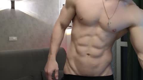 elliot_muscle04 online show from February 16, 2026, 3:52 pm