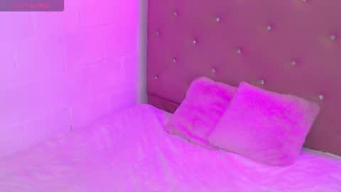 Snapshot of elliot_stone18 chatting on September 14, 2025, 4:55 am Elliot Fit online show from September 14, 2025, 4:55 am
