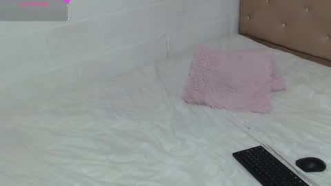 Snapshot of elliot_stone18 chatting on September 14, 2025, 11:48 pm Elliot Fit online show from September 14, 2025, 11:48 pm