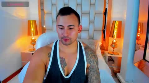 E L L I O T    V E L E Z online show from February 19, 2025, 8:41 pm