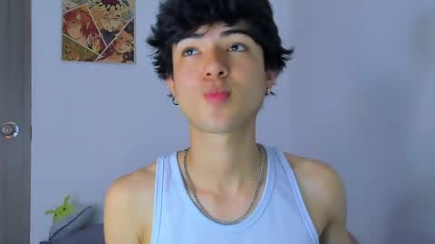 elliotvolkov online show from April 21, 2026, 2:01 pm