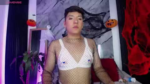 Snapshot of ellis_brown chatting on October 9, 2025, 1:25 am Ellis online show from October 9, 2025, 1:25 am