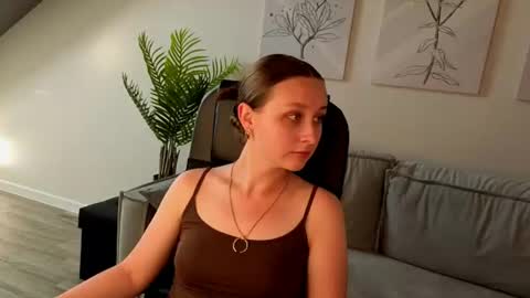 Ellis online show from July 4, 2026, 9:26 am