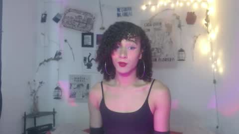 Snapshot of ellis_flowers chatting on September 18, 2025, 6:32 pm . online show from September 18, 2025, 6:32 pm