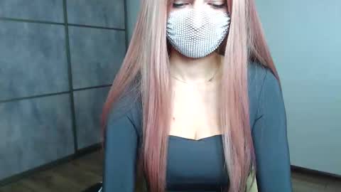 Snapshot of ellisnikki chatting on December 18, 2025, 8:15 pm EllisNikki online show from December 18, 2025, 8:15 pm