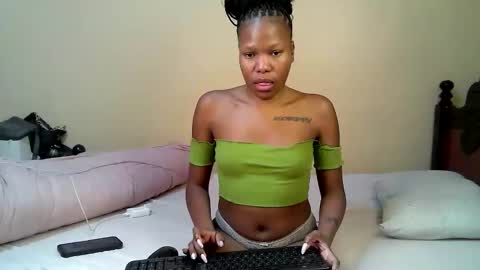 Snapshot of elllanna chatting on October 2, 2025, 11:12 pm elllanna online show from October 2, 2025, 11:12 pm