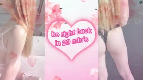 Snapshot of elly_ary chatting on December 7, 2024, 9:22 pm elly_ary online show from December 7, 2024, 9:22 pm