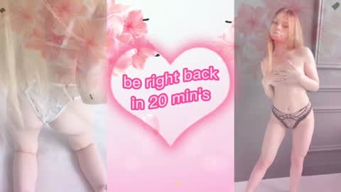 Snapshot of elly_ary chatting on December 10, 2024, 9:22 pm elly_ary online show from December 10, 2024, 9:22 pm