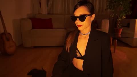 Art Place online show from November 22, 2025, 6:18 pm