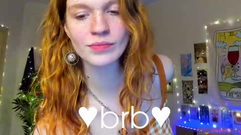 Snapshot of elly_milas chatting on February 10, 2026, 9:52 pm Elly Fansly online show from February 10, 2026, 9:52 pm