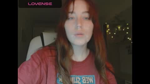 Elly online show from December 5, 2024, 8:33 pm