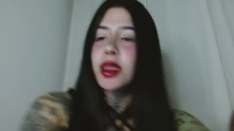 Snapshot of elly_skye chatting on May 12, 2026, 6:21 am Natalia online show from May 12, 2026, 6:21 am