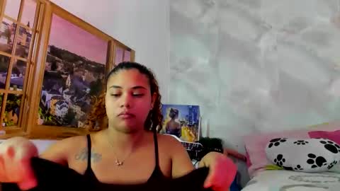 ellybloom online show from April 12, 2026, 1:38 pm