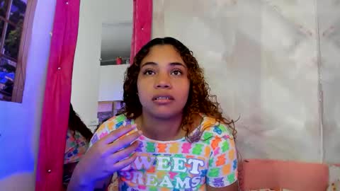 ellybloom online show from April 30, 2026, 2:01 pm