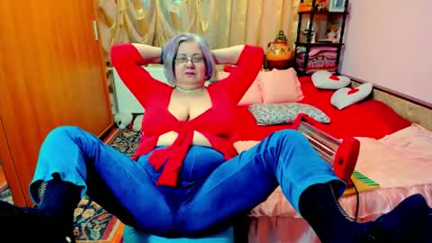 ellyhot53 online show from December 26, 2024, 12:14 am