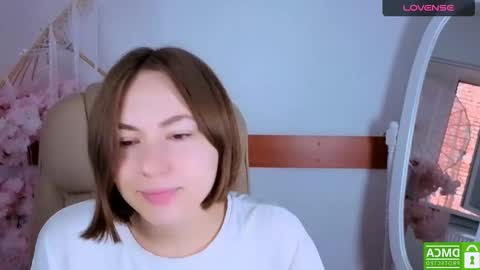 Snapshot of elma_lily chatting on October 18, 2025, 5:54 am elma_lily online show from October 18, 2025, 5:54 am