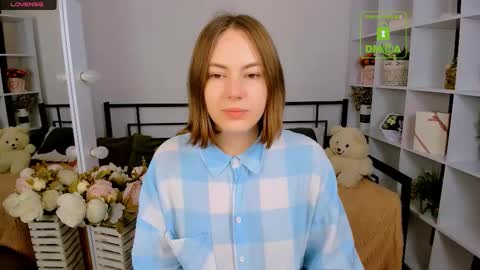 elma_lily online show from December 3, 2025, 7:27 am