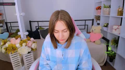 elma_lily online show from January 19, 2026, 6:39 am