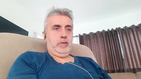 fer online show from February 15, 2025, 2:44 pm