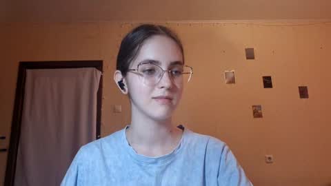 Kate online show from July 5, 2026, 2:24 pm