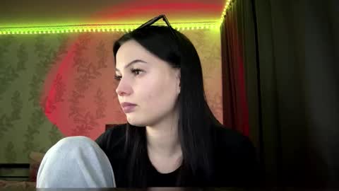 Tiny online show from February 3, 2026, 6:35 pm