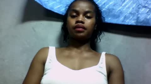 elodie228680 online show from May 27, 2026, 3:14 am