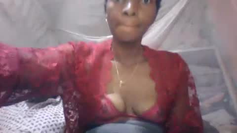 elodynarcisse online show from December 1, 2025, 3:33 am