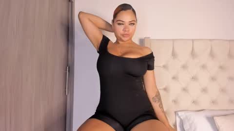 Snapshot of eloisa_cleavage_ chatting on February 4, 2025, 11:05 am Maya online show from February 4, 2025, 11:05 am