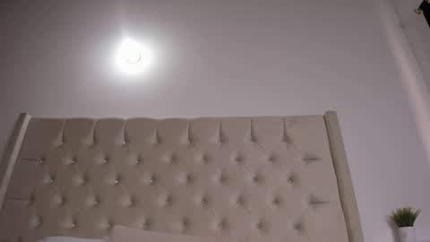 Snapshot of eloisa_cleavage_ chatting on February 25, 2025, 2:11 pm Maya online show from February 25, 2025, 2:11 pm