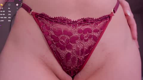 ELOISA OLIVERO online show from December 28, 2024, 5:25 pm