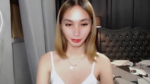 elora_charming online show from February 19, 2025, 5:16 pm