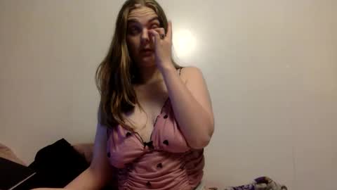 Snapshot of elove201435 chatting on April 25, 2026, 4:15 pm Daddy Emmy online show from April 25, 2026, 4:15 pm