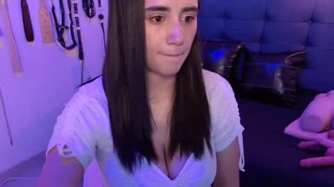 Snapshot of elowen_halley1 chatting on October 5, 2025, 7:23 pm elowen_halley1 online show from October 5, 2025, 7:23 pm