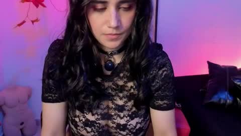 elowen_halley1 online show from March 7, 2026, 6:27 pm